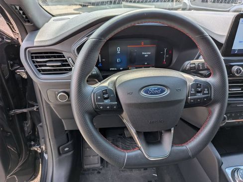 Used 2025 Ford Escape ST-Line FWD image 20