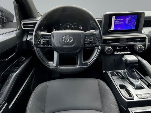 Used 2025 Toyota Tacoma SR image 10