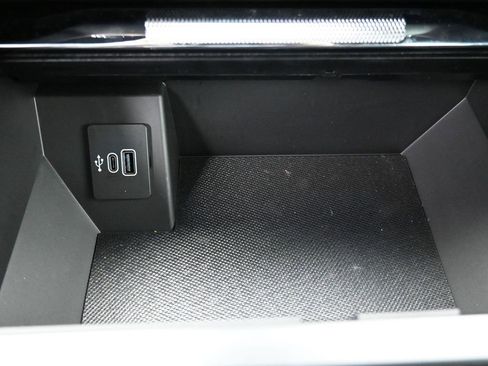 New 2025 Ford F150 Lariat w/ Equipment Group 501A Mid image 31