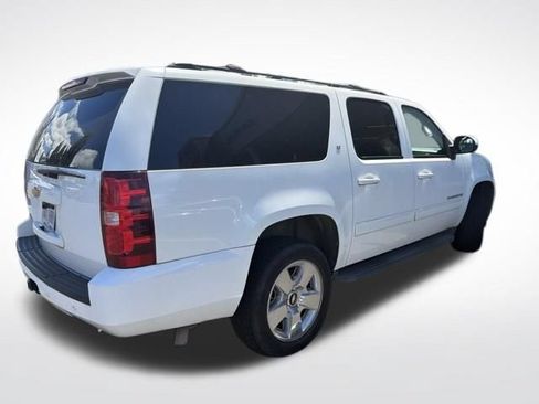 Used 2013 Chevrolet Suburban LT AWD/4WD image 3