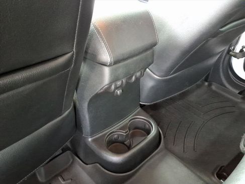 Used 2018 Jeep Wrangler Altitude image 34