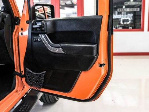 Used 2013 Jeep Wrangler Unlimited Sport image 38