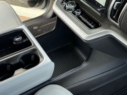 Certified 2025 Ford Expedition Max Platinum image 41