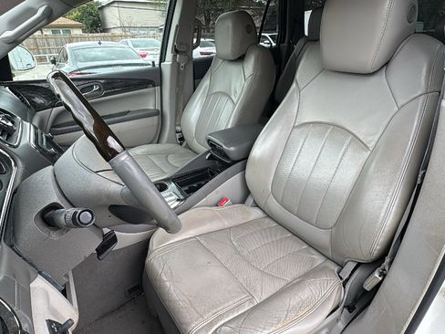 Used 2014 Buick Enclave Leather image 11