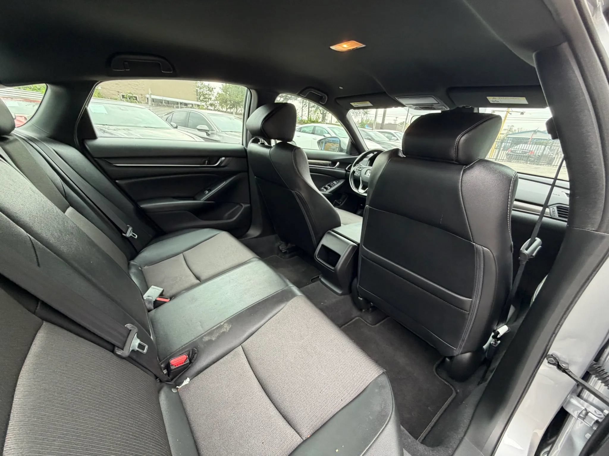 Used 2020 Honda Accord Sport image 9