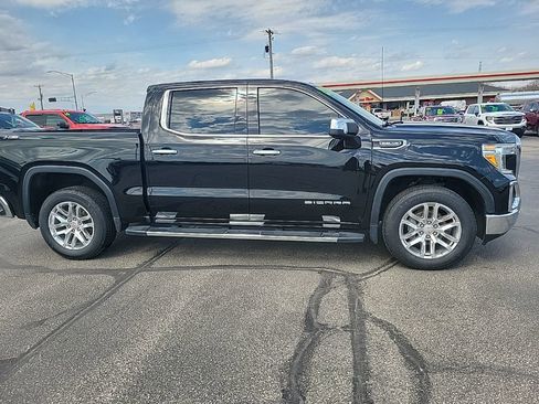 Used 2021 GMC Sierra 1500 SLT w/ SLT Premium Plus Package AWD/4WD image 4