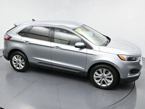 Used 2022 Ford Edge Titanium AWD/4WD image 44