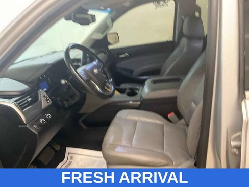 Used 2019 Chevrolet Suburban LT AWD/4WD image 5
