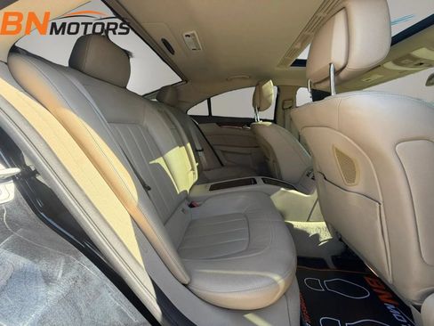 Used 2012 Mercedes-Benz CLS 550 4MATIC image 16