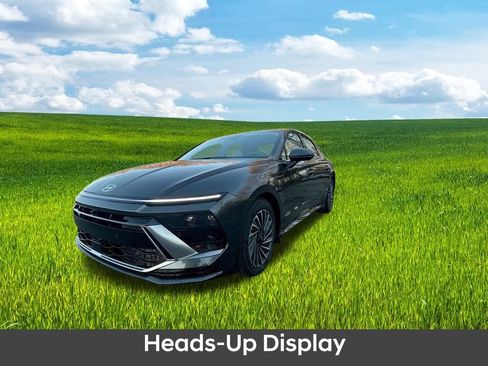 New 2025 Hyundai Sonata Limited image 4