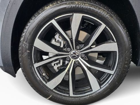 New 2026 Volkswagen Atlas SEL Premium R-Line AWD/4WD image 11