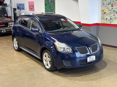 Used 2010 Pontiac Vibe AWD w/ Sun And Sound Package image 41
