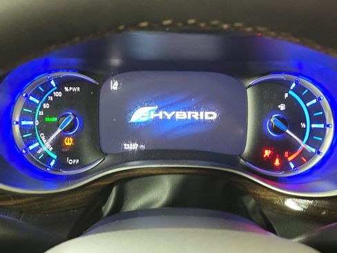 Used 2022 Chrysler Pacifica Pinnacle FWD image 17