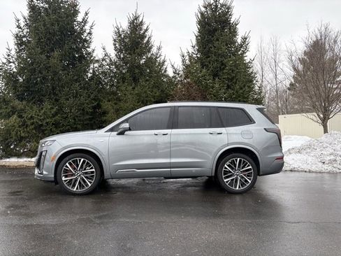 Certified 2023 Cadillac XT6 Sport image 6