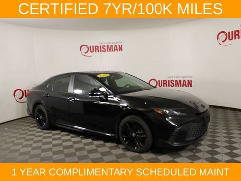 Used 2025 Toyota Camry SE w/ Multimedia Upgrade Package AWD/4WD image 10