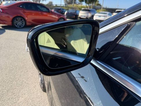 Used 2024 BMW 430i Convertible image 32