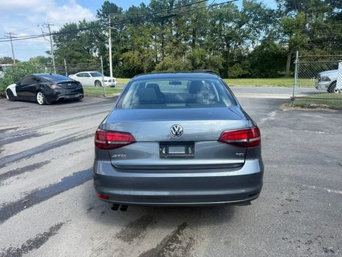 Used 2016 Volkswagen Jetta S FWD image 4
