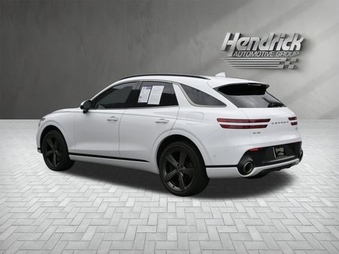 Used 2023 Genesis GV70 2.5T w/ Sport Prestige Package AWD/4WD image 7