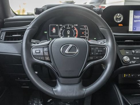 Used 2025 Lexus ES 300h w/ Premium Package FWD image 8