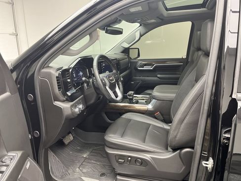 Certified 2024 GMC Sierra 1500 Elevation w/ Elevation Premium Package AWD/4WD image 14