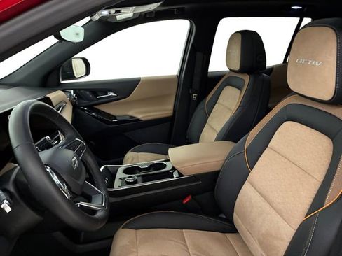 Certified 2026 Chevrolet Equinox ACTIV w/ Convenience Package III image 12