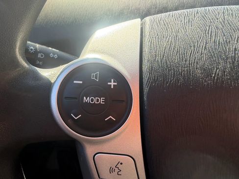 Used 2010 Toyota Prius Five FWD image 19