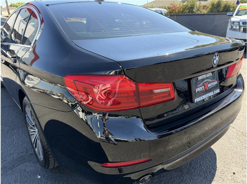 Used 2020 BMW 530i w/ Premium Package RWD image 45