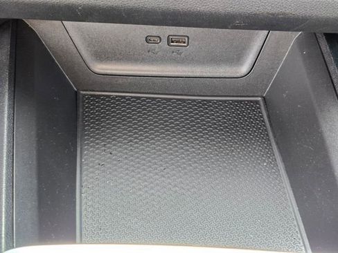 Used 2025 Chevrolet Equinox LT w/ Safety and Technology Package image 25