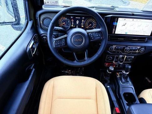 New 2026 Jeep Gladiator Sport image 32