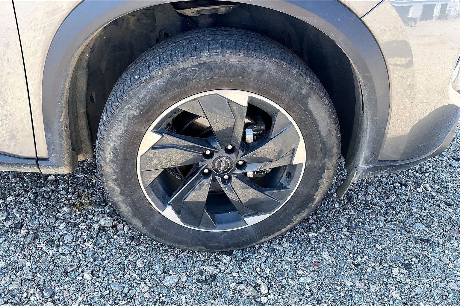 Certified 2024 Nissan Rogue SV AWD/4WD image 7