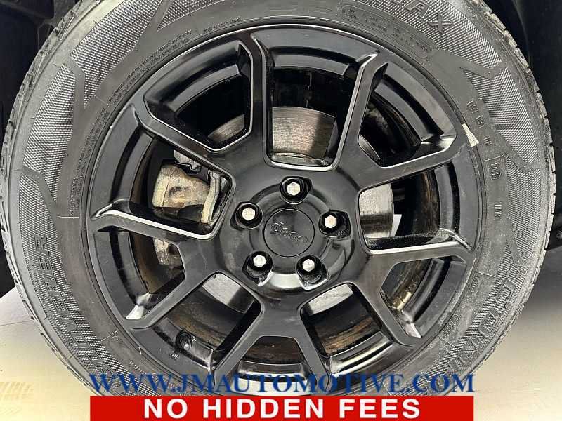Used 2020 Jeep Renegade Altitude AWD/4WD image 9