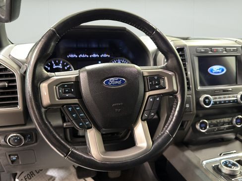 Used 2021 Ford Expedition XLT RWD image 12