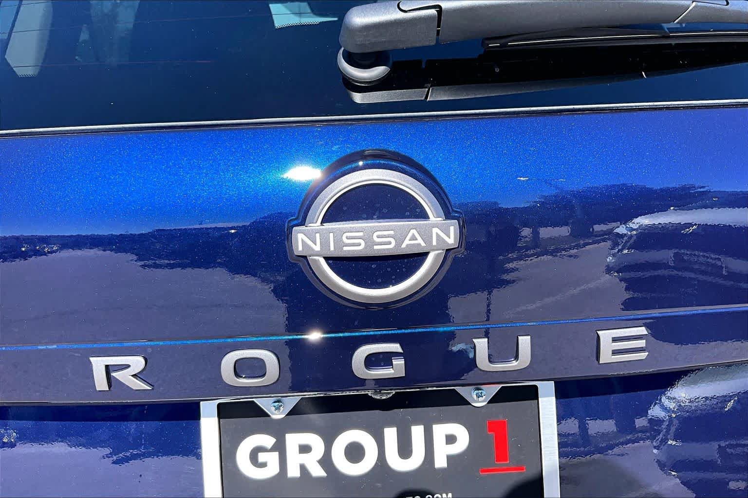 New 2027 Nissan Rogue SV FWD image 15
