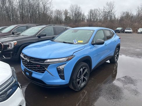 Used 2024 Chevrolet Trax RS w/ Driver Confidence Package image 5