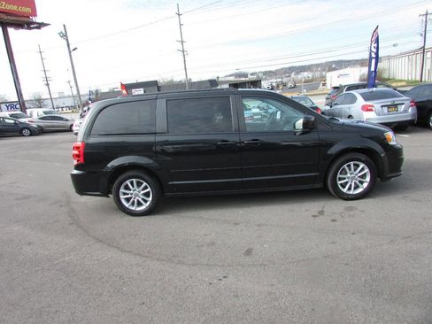 Used 2015 Dodge Grand Caravan SXT image 5