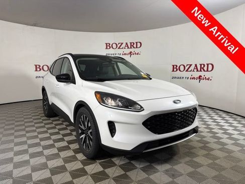 Used 2020 Ford Escape SE Sport FWD image 1
