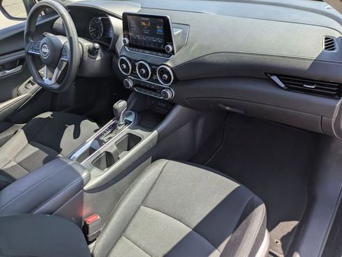Used 2025 Nissan Sentra SV FWD image 31
