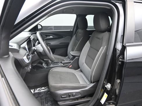 Used 2022 Chevrolet TrailBlazer LT w/ LPO, Blackout Package AWD/4WD image 23
