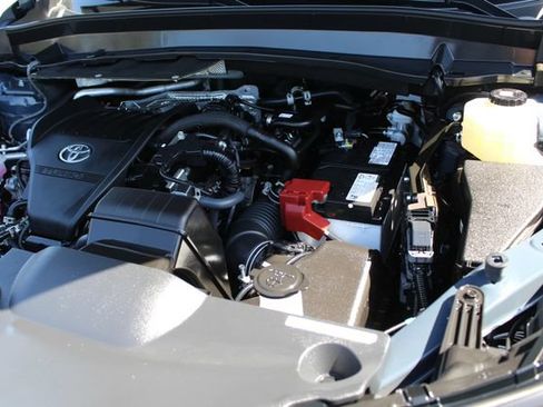 Certified 2025 Toyota Grand Highlander FWD image 60