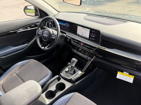 Used 2024 Kia Seltos S FWD image 5