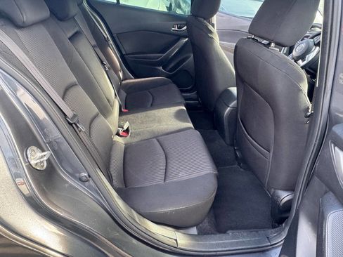 Used 2016 MAZDA MAZDA3 i Sport w/ Preferred Equipment Package image 8