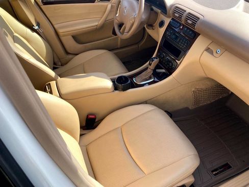 Used 2003 Mercedes-Benz C 240 Sedan image 12