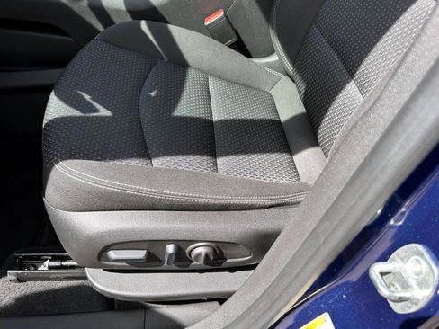 Certified 2023 GMC Terrain SLE w/ Driver Convenience Package image 17