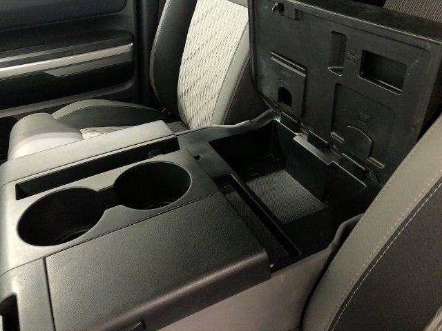 Used 2017 Toyota Tundra SR5 AWD/4WD image 27