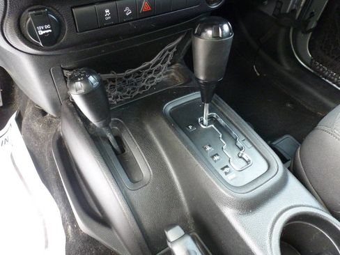 Used 2014 Jeep Wrangler Sport AWD/4WD image 27