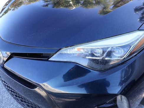 Used 2017 Toyota Corolla SE image 3