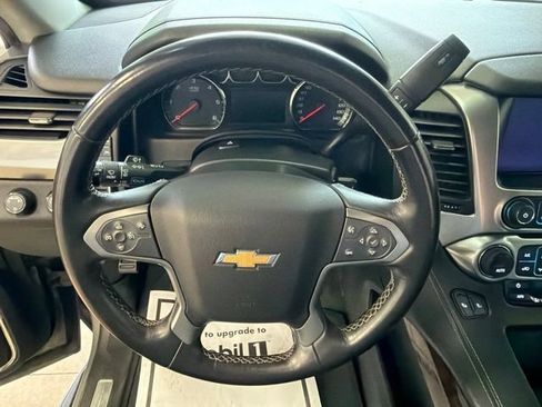 Used 2018 Chevrolet Suburban LT AWD/4WD image 17