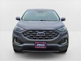 Used 2022 Ford Edge Titanium image 2