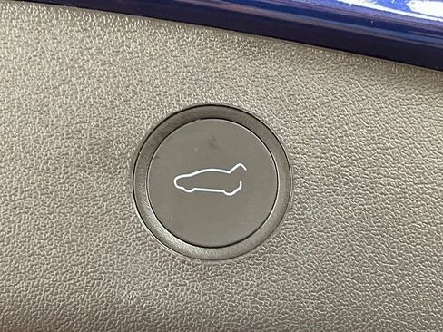Used 2021 Tesla Model 3 Performance image 20