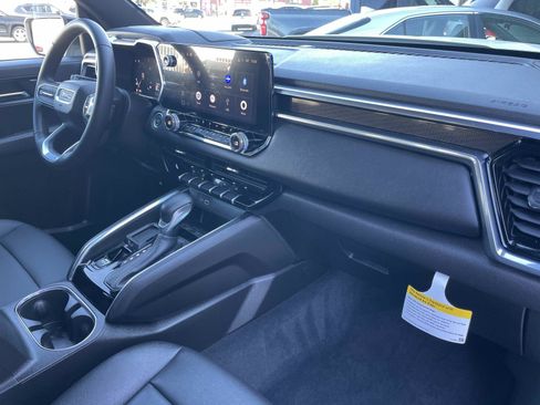 Used 2025 GMC Canyon Elevation w/ Convenience Package image 29